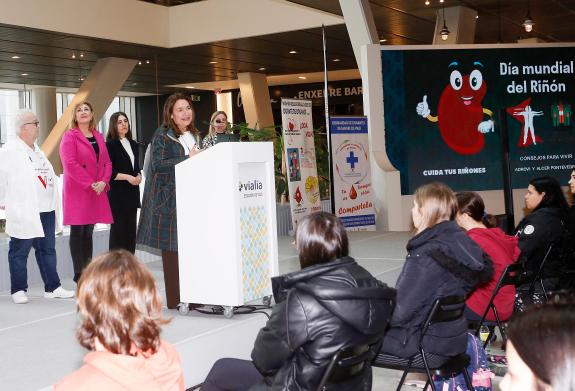 Imagen de la noticia:Ana Ortiz destaca la importancia de la donación y el trabajo de Adrovi para sensibilizar a la población en el Día Mundial de...