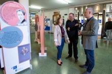 A facultade de Filoloxía acolle ata o 18 de abril unha exposición que visibiliza o legado das mulleres na literatura universal