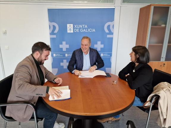 Imaxe da nova:Reguera e o alcalde de Mondariz-Balneario destacan a importancia da colaboración entre instituciones