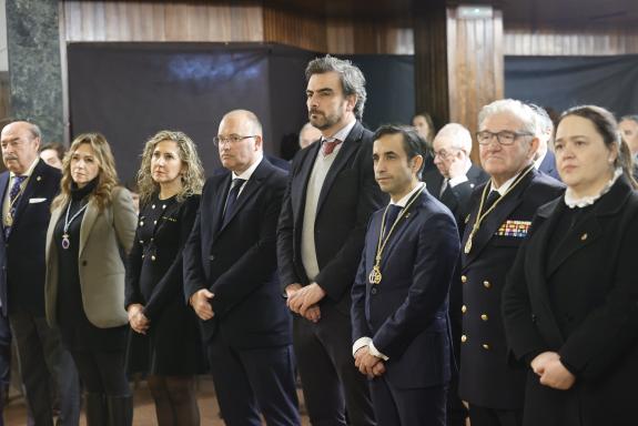Imaxe da nova:Diego Calvo asiste á entrega de Medallas de Ouro da Confraría do Santísimo Cristo da Misericordia e María Santísima das Dores