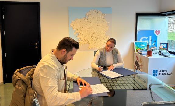 Imaxe da nova:O Carné Xove da Xunta ofrece descontos nun servizo de reparto de comida a domicilio