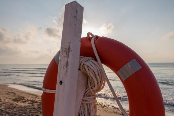 Imaxe da nova:A Xunta financia con 1,5 M€ a contratación de socorristas para garantir a seguridade en praias e piscinas municipais este verán