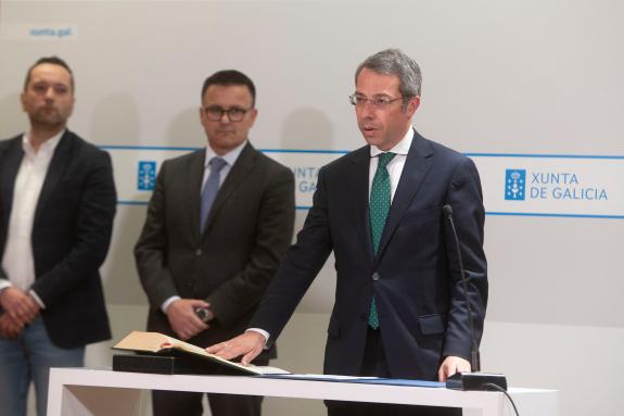 Imaxe da nova:Joaquín Macho Canales toma posesión como secretario xeral técnico da Consellería de Emprego, Comercio e Emigración