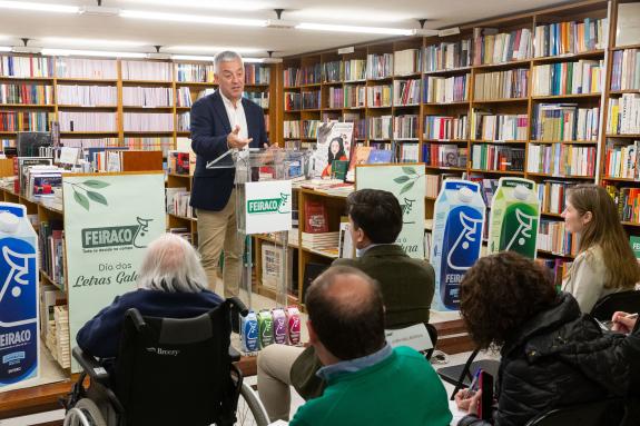 Imagen de la noticia:La Xunta de Galicia y Feiraco lanzan la XII edición del Certamen de Microrrelatos para conmemorar las Letras Gallegas entre ...