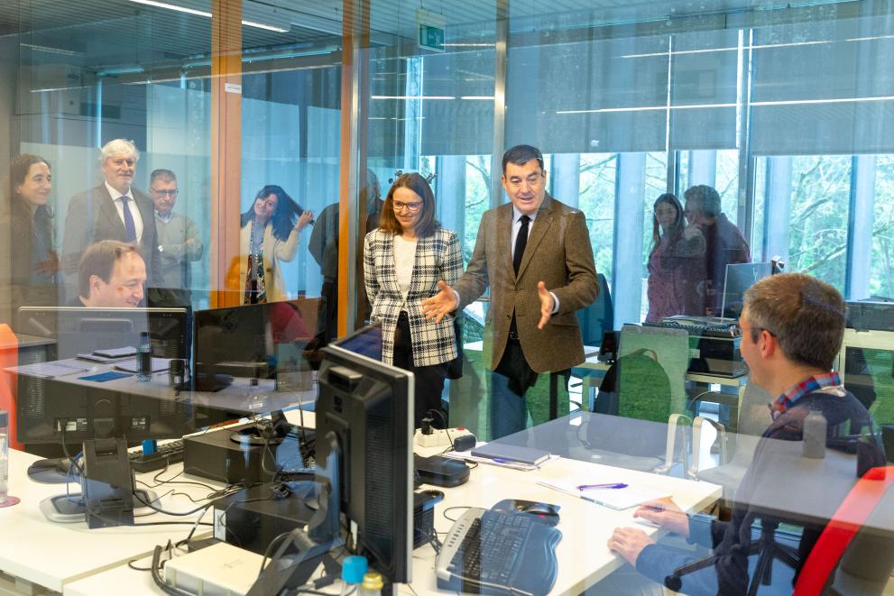 Imaxe 2 de 2 asociada á nova