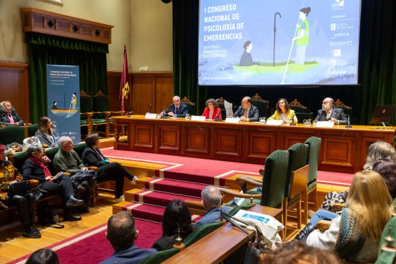 Imaxe da nova:A Xunta destaca a colaboración co Colexio de Psicólogos no eido das Emerxencias que se materializou o pasado ano en 36 intervención...