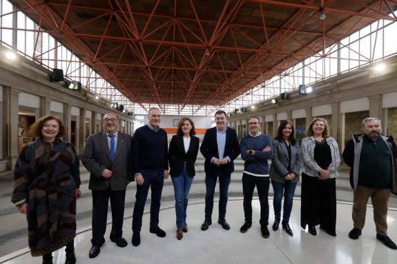 Imaxe da nova:Román Rodríguez presenta o proxecto de reforma do colexio Froebel cun investimento de máis de 1 M€
