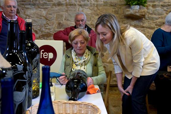 Imagen de la noticia:Fabiola García visita la Casa de la Mujer de Ponteceso en la que la Xunta invierte 50.000 euros en actividades de conciliaci...