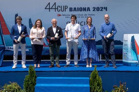 Imagen de la noticia:Ana Ortiz destaca la fortaleza del turismo náutico y su prestigio internacional con la llegada de la prueba 44Cup Baiona 202...