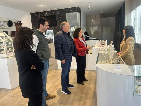 Imaxe da nova:A Xunta celebra o éxito da V edición do Bono Activa Comercio que se saldou con preto de 300.000 descargas en Galicia e  no que part...