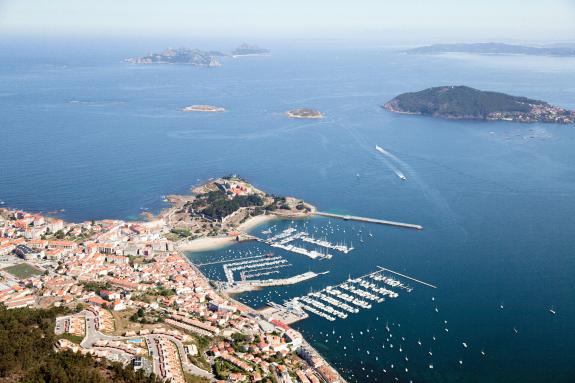 Imagen de la noticia:Diez puertos de titularidad autonómica consiguen el distintivo bandera azul 2024