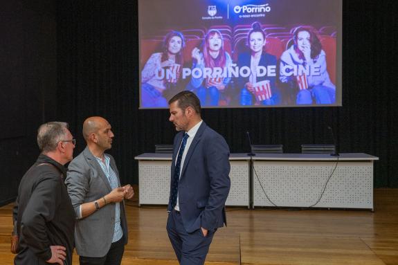 Imaxe da nova:Lopez Campos visita o concello do Porriño para coñecer as necesidades en materia de cultura e xuventude