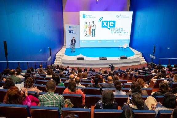 Imaxe da nova:Arredor de 200 docentes afianzan a súa formación en linguas estranxeiras con estratexias para a dinamización na aulas e novos recur...
