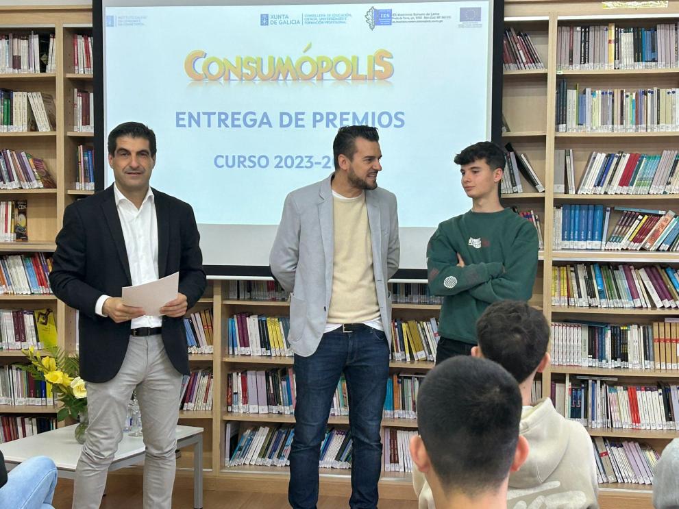 Imaxe 3 de 3 asociada á nova